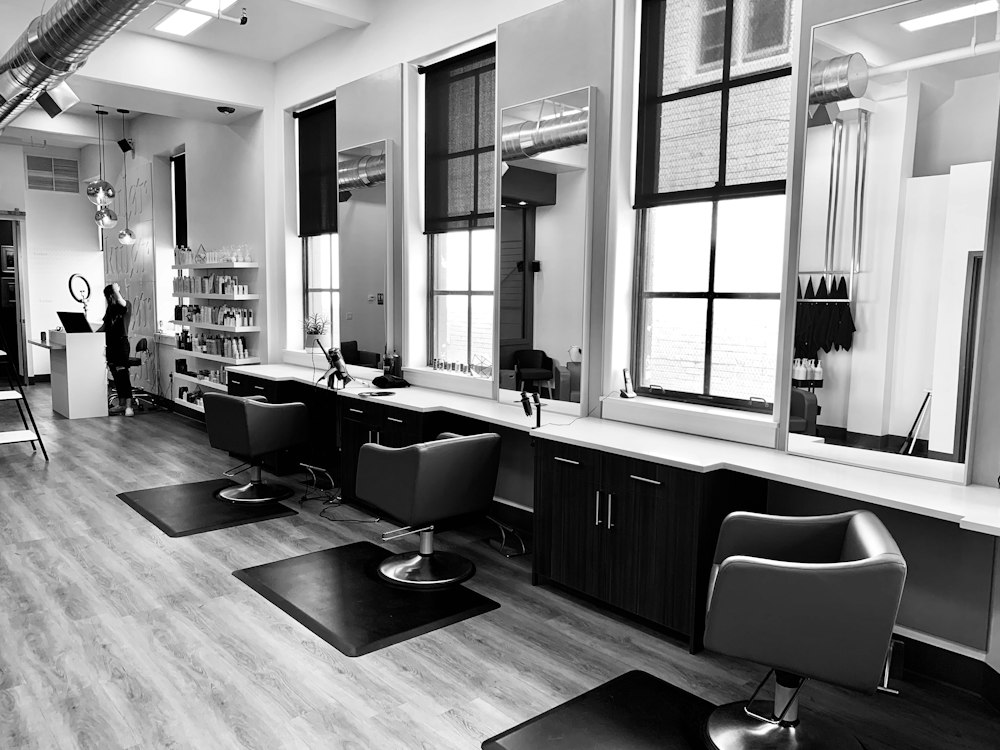 Hair & Beauty Salons